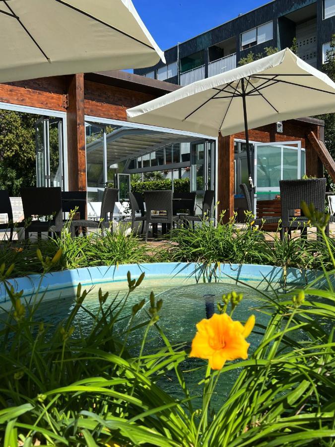 Hotel Ai Pini Градо Екстер'єр фото