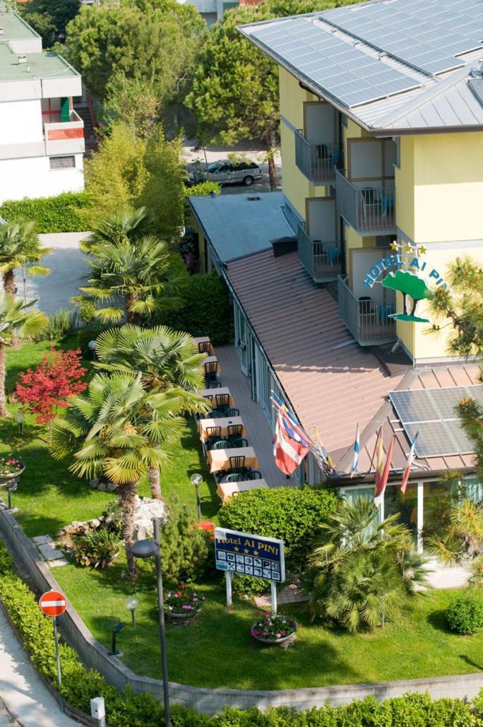 Hotel Ai Pini Градо Екстер'єр фото